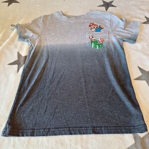 Nintendo‎ Mario Boys Size S Gray Jump Pocket Play Short Sleeve Graphic T-Shirt